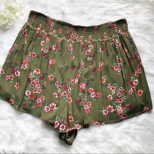 Torrid Green Floral Shorts 2